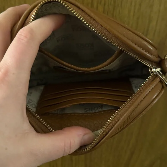 Michael Kors cross body brown purse - Picture 5 of 7